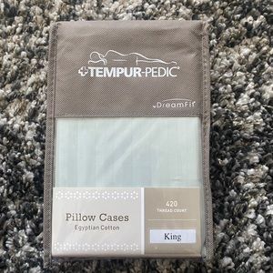 New Tempur Pedic Egyptian Cotton Pillow Cases King!